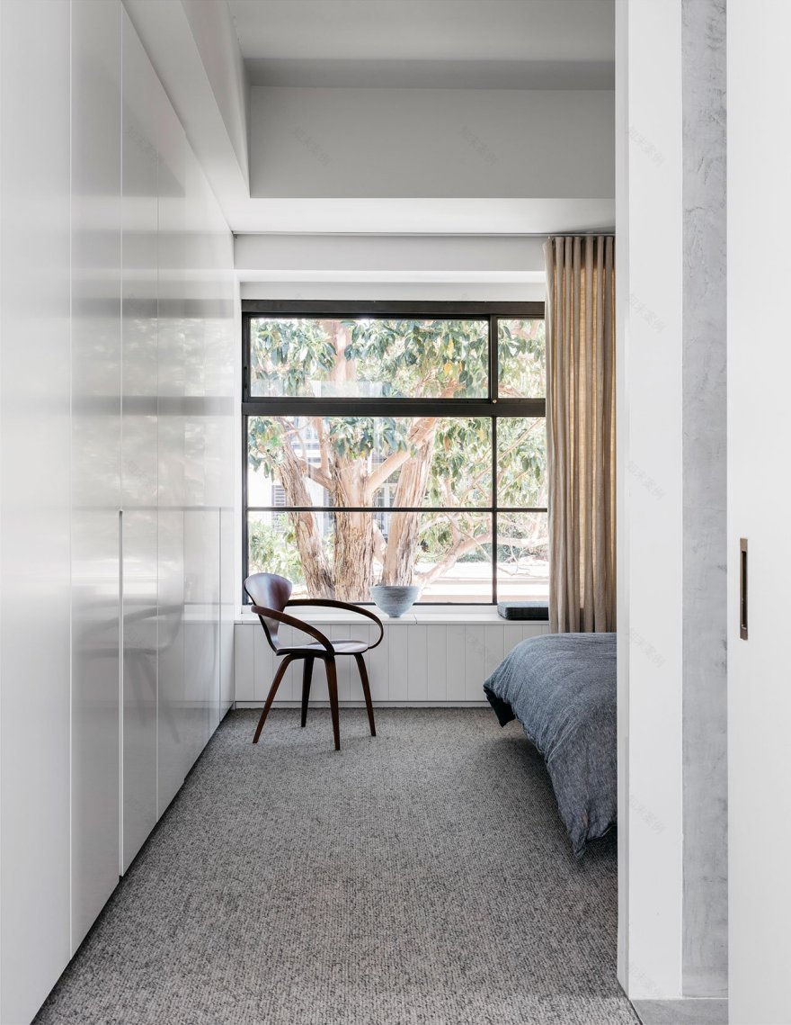 A Family House of Subtle Contrasts in Queens Park, Sydney-38