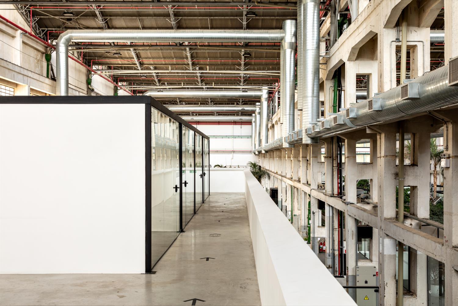 巴西 State Coworking · 灵活办公空间的设计典范-11