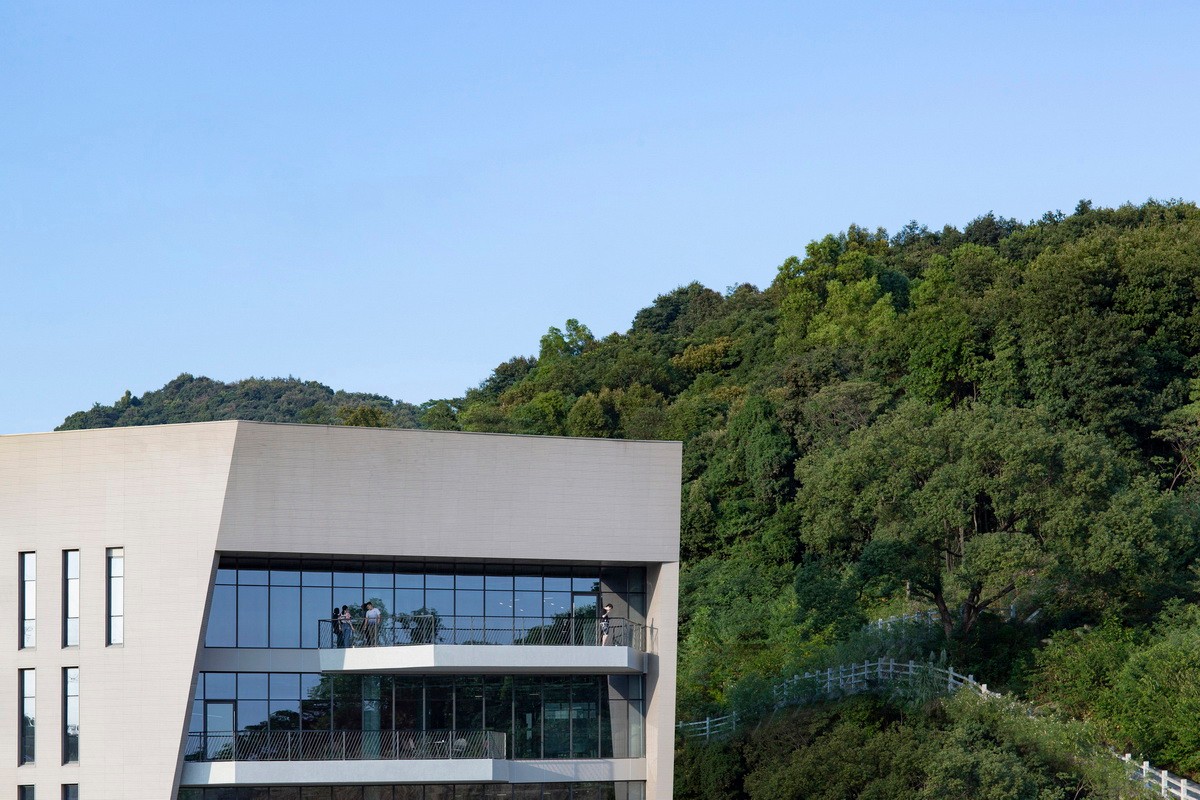 广州网易总部办公楼 建筑设计丨中国广州丨东意建筑-33