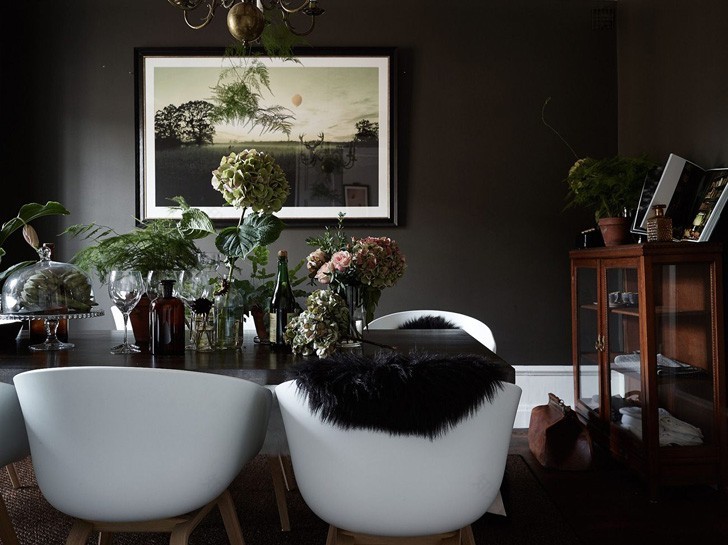 Stockholm 历史底蕴的暗色调公寓 (83 平米)-1