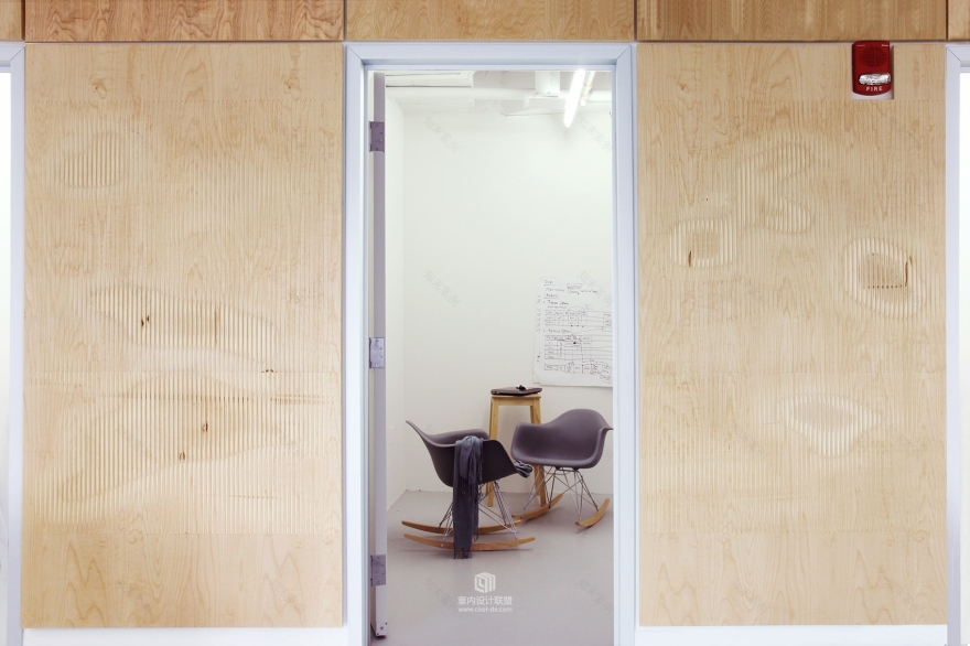 连家具都自己做的超简装低碳办公室,波士顿,美国-10