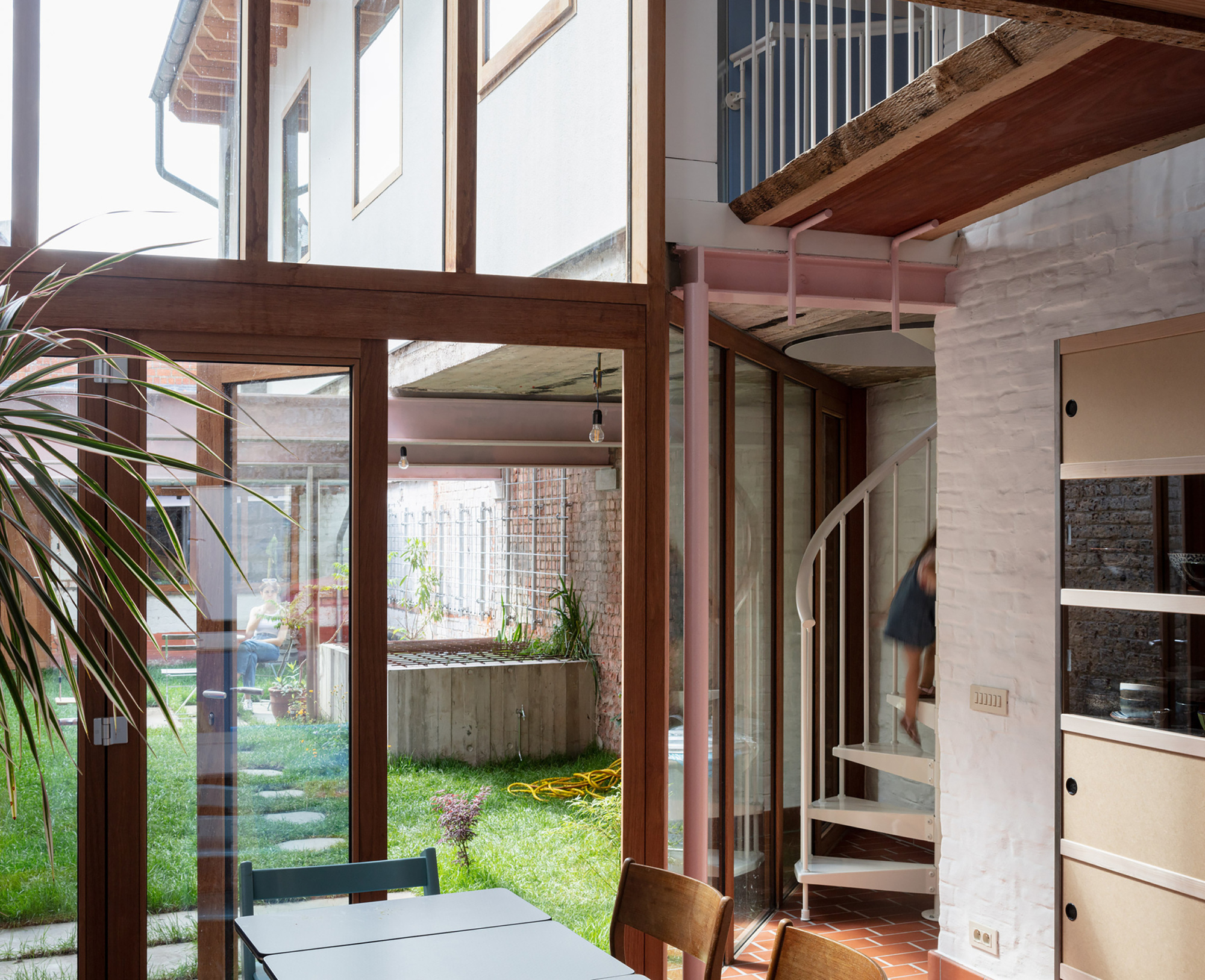 缬氨酸房屋改造丨比利时丨LDSRa-25