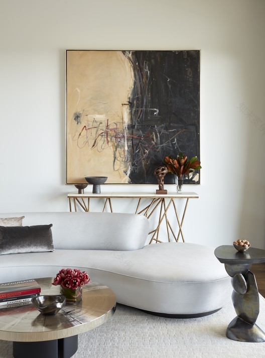 加州山坡上的现代绿色住宅-8