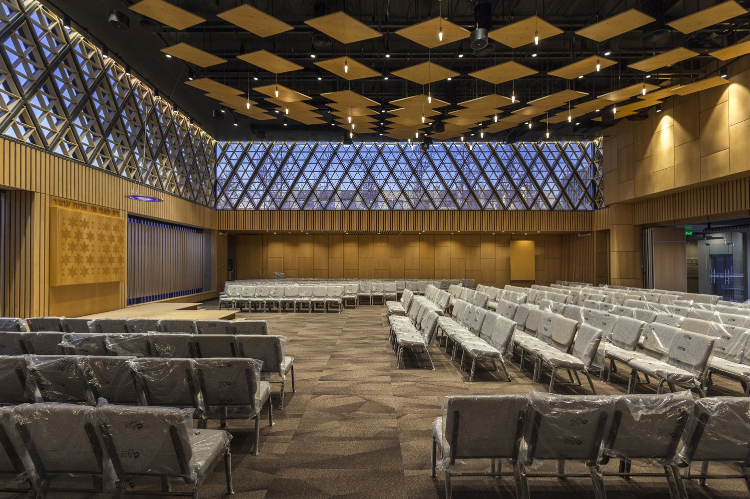 智利 NBI 社区犹太教堂与社区中心·现代宗教建筑的融合-43