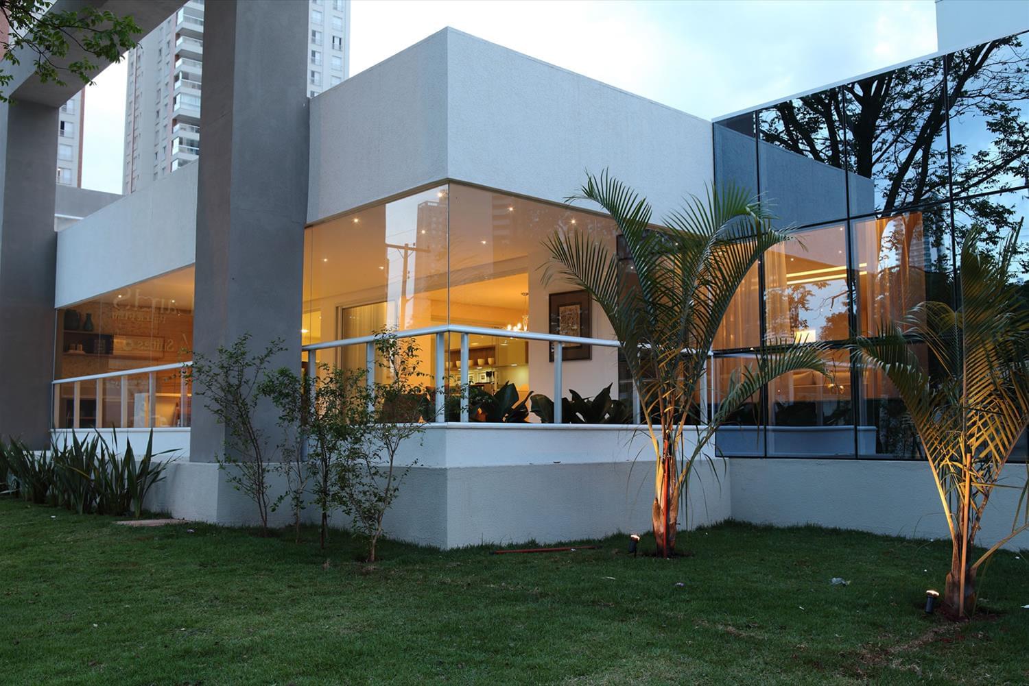 巴西奢华公寓设计，自然材质打造独特美学-1