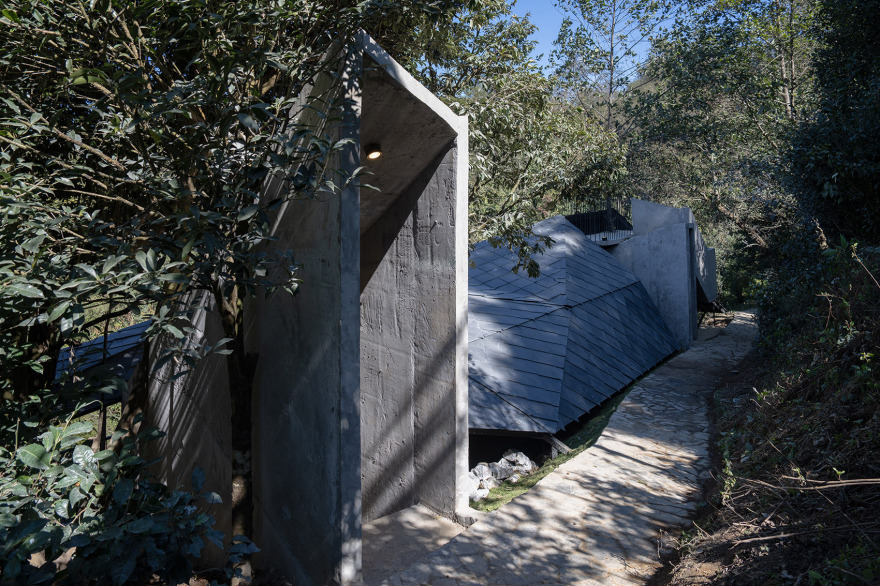 隐入山林的建筑——云南大理无量山风景厕所丨孔祥伟工作室-16