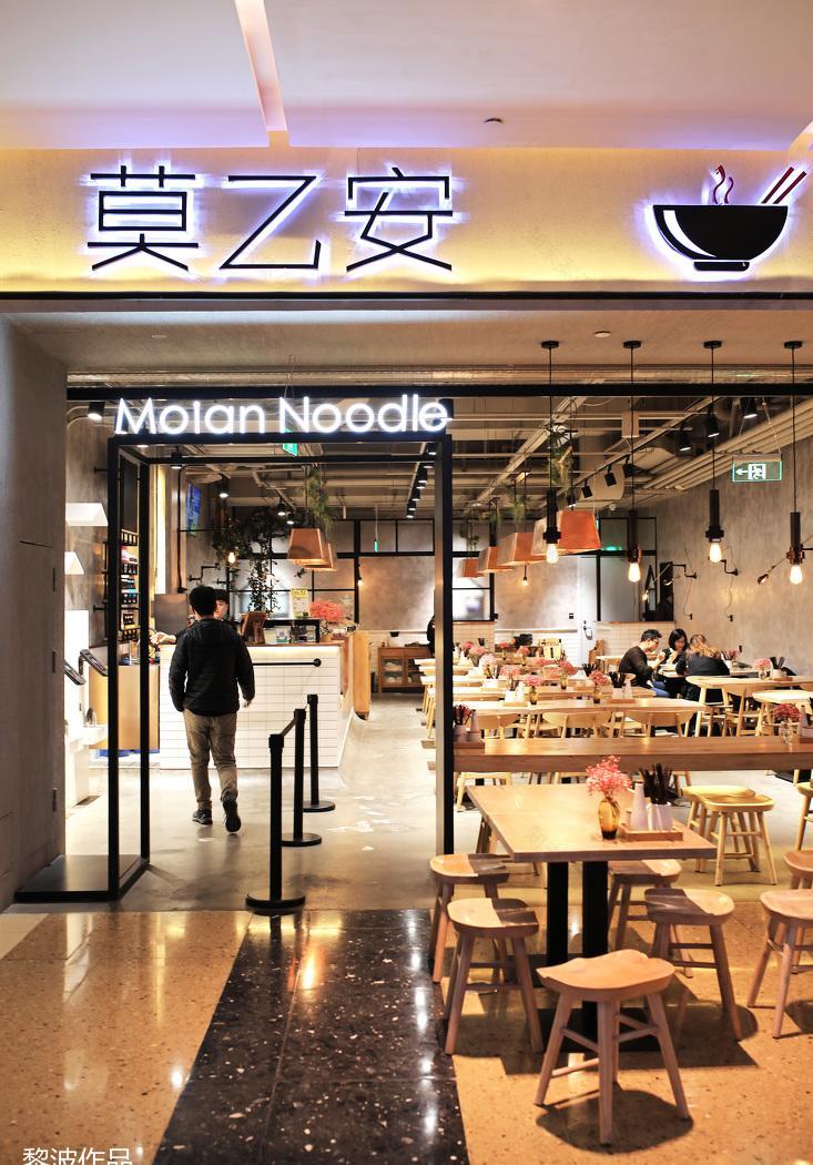 初夏花园 | 极简工业风餐厅设计-5