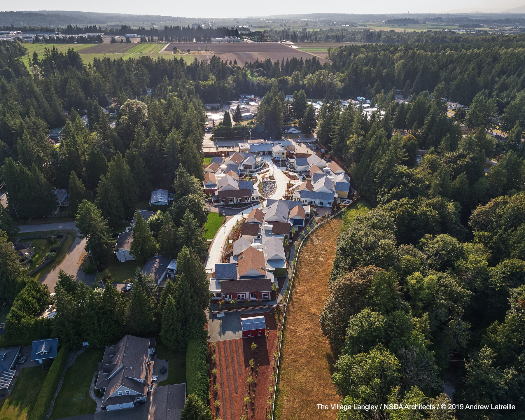 温哥华边缘小镇的老年痴呆护理家园·NSDA Architects 的“村庄”设计-10