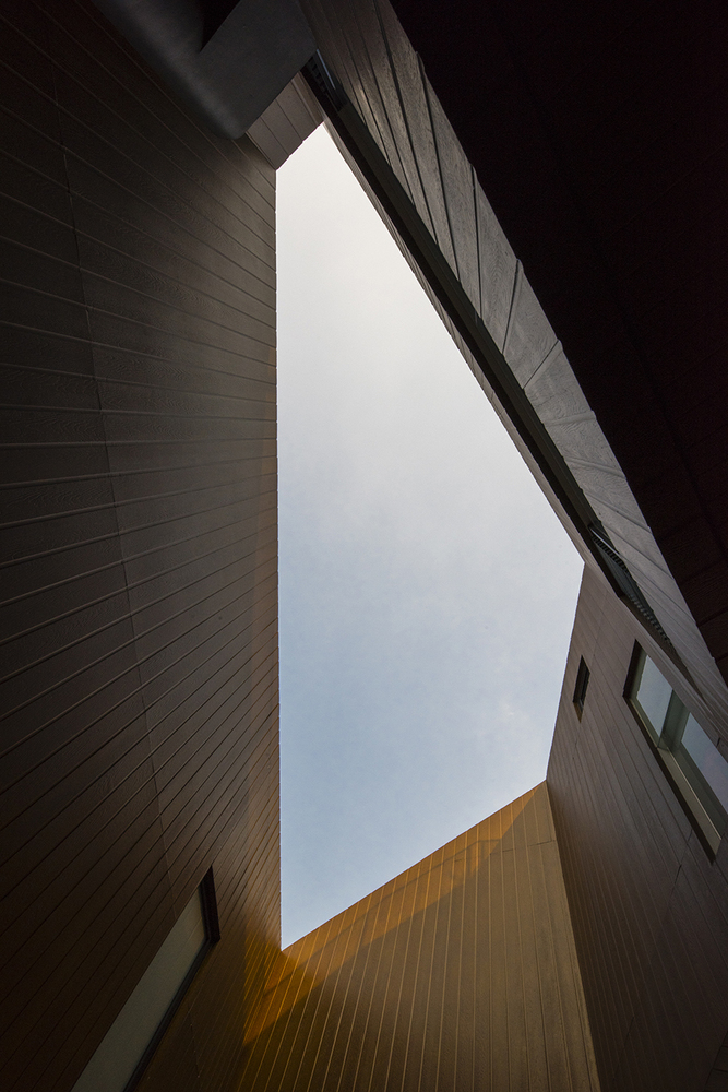 Skewed House  Atelier Riri-30