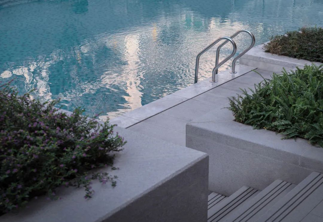 藏珑大境 | 悬浮泳池与自然共生的空中花园-61