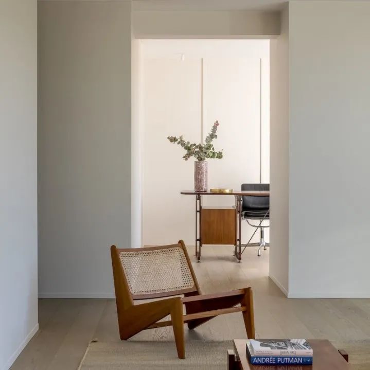 Penthouse in Bruges 简约诗意的空中绿洲丨比利时丨Atelier 10.8-1