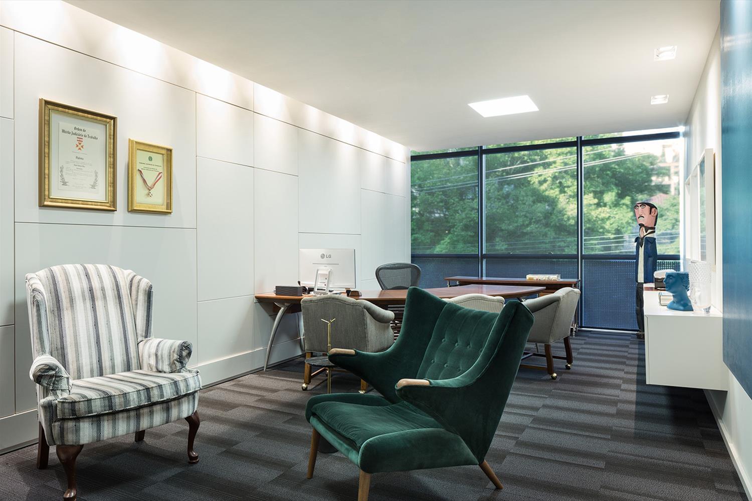 巴西 Andrade Maia 律所办公室设计，现代简约的室内空间-9