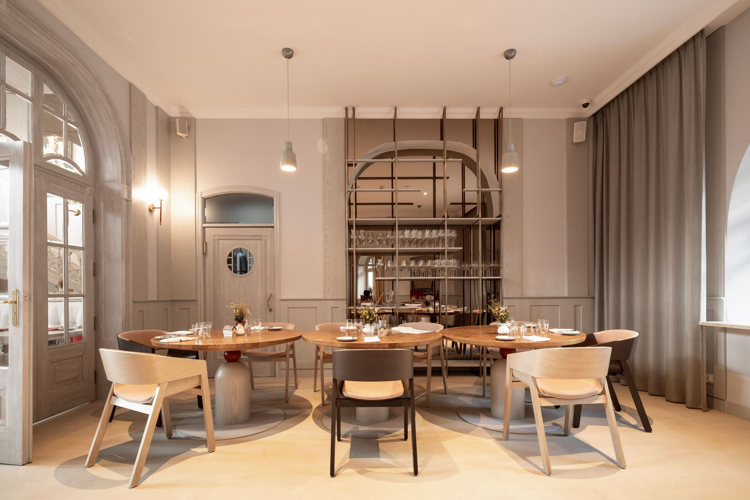 “自然之恋” 波兰知名主厨 Amaro 的“心”餐厅丨IDEOGRAF Paulina Czurak-22