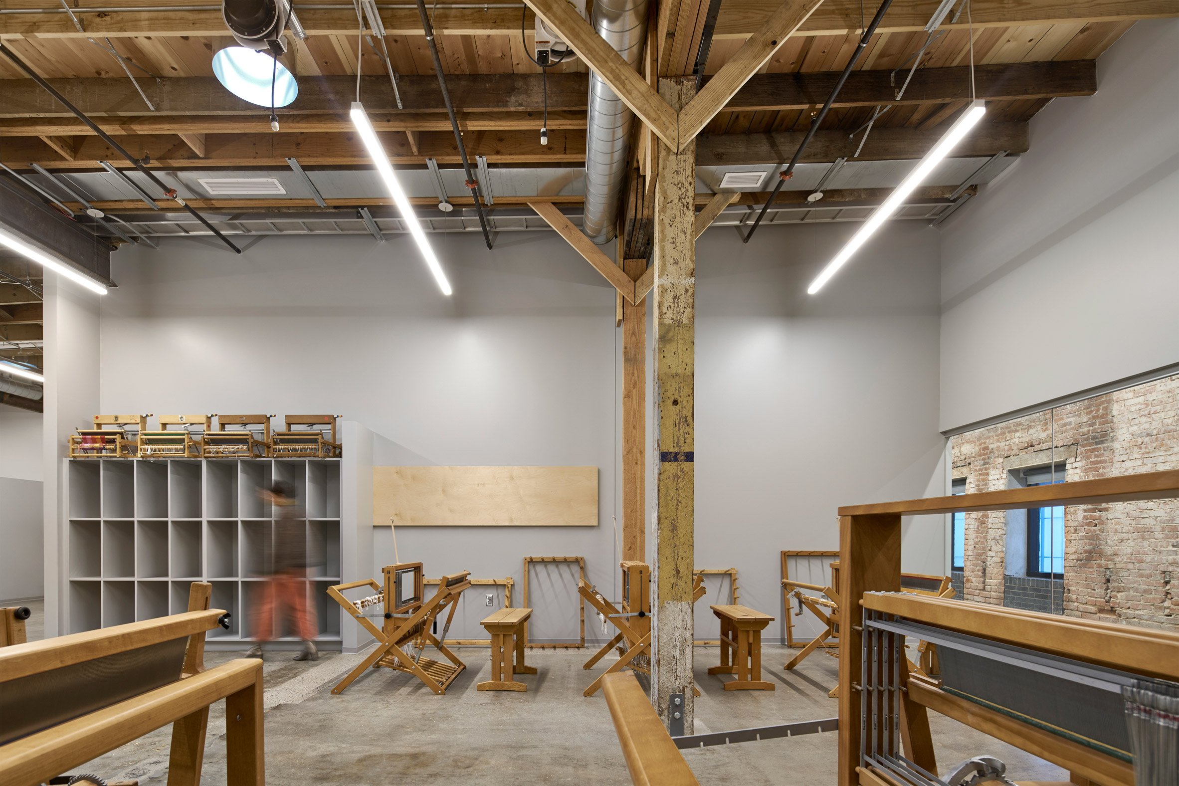 Oklahoma Contemporary 艺术中心铝墙熠熠生辉，成城市新地标-23