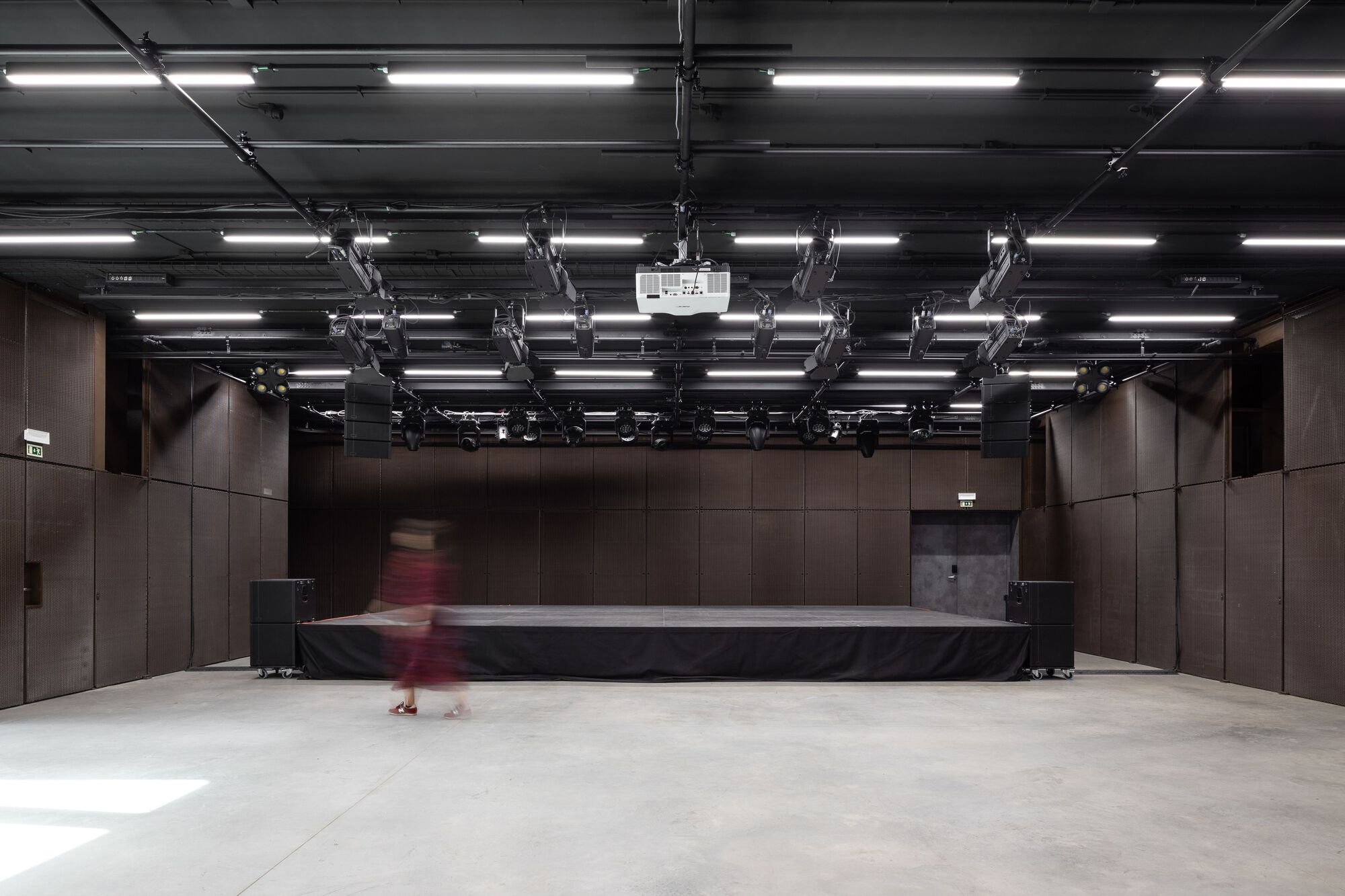 M·OU·CO 酒店公寓丨葡萄牙波尔图丨Arquitectos Aliados-32