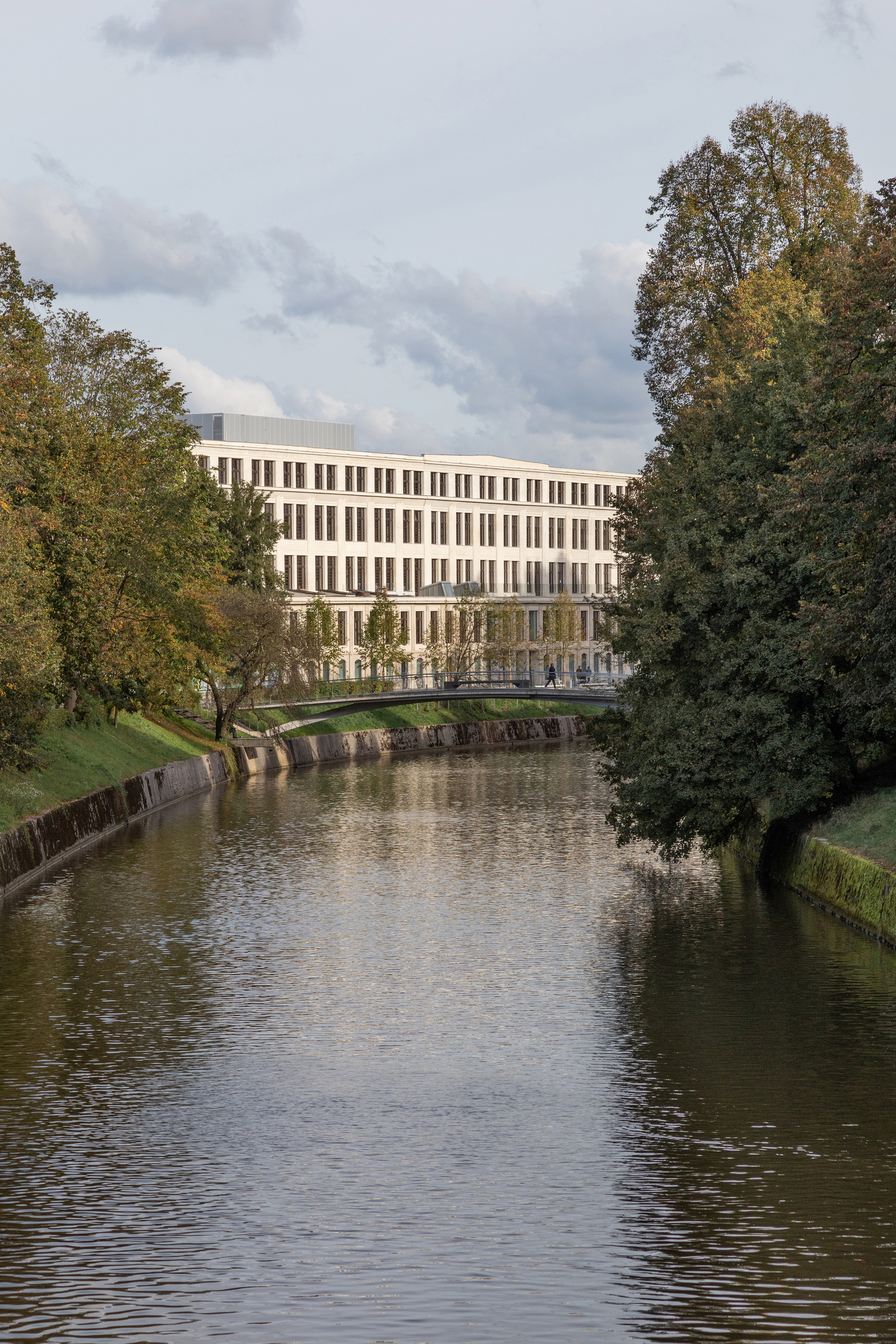 Center Rog – Renovation and Creative Center / Mendoza Partida + BAX studio-33