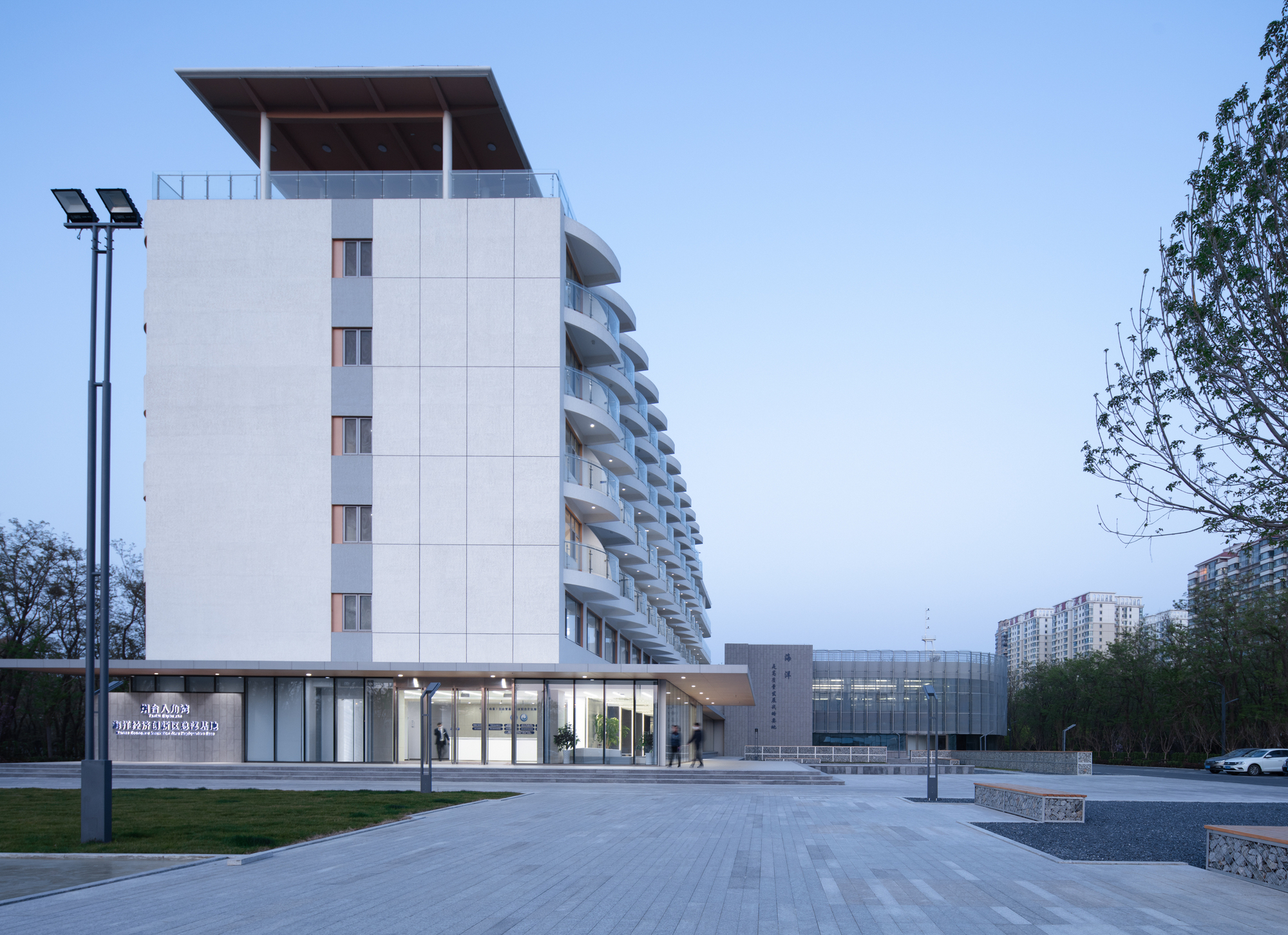 Renovation of the Headquaters of Yantai Marine Economic Innovation Zone / SHUISHI-43