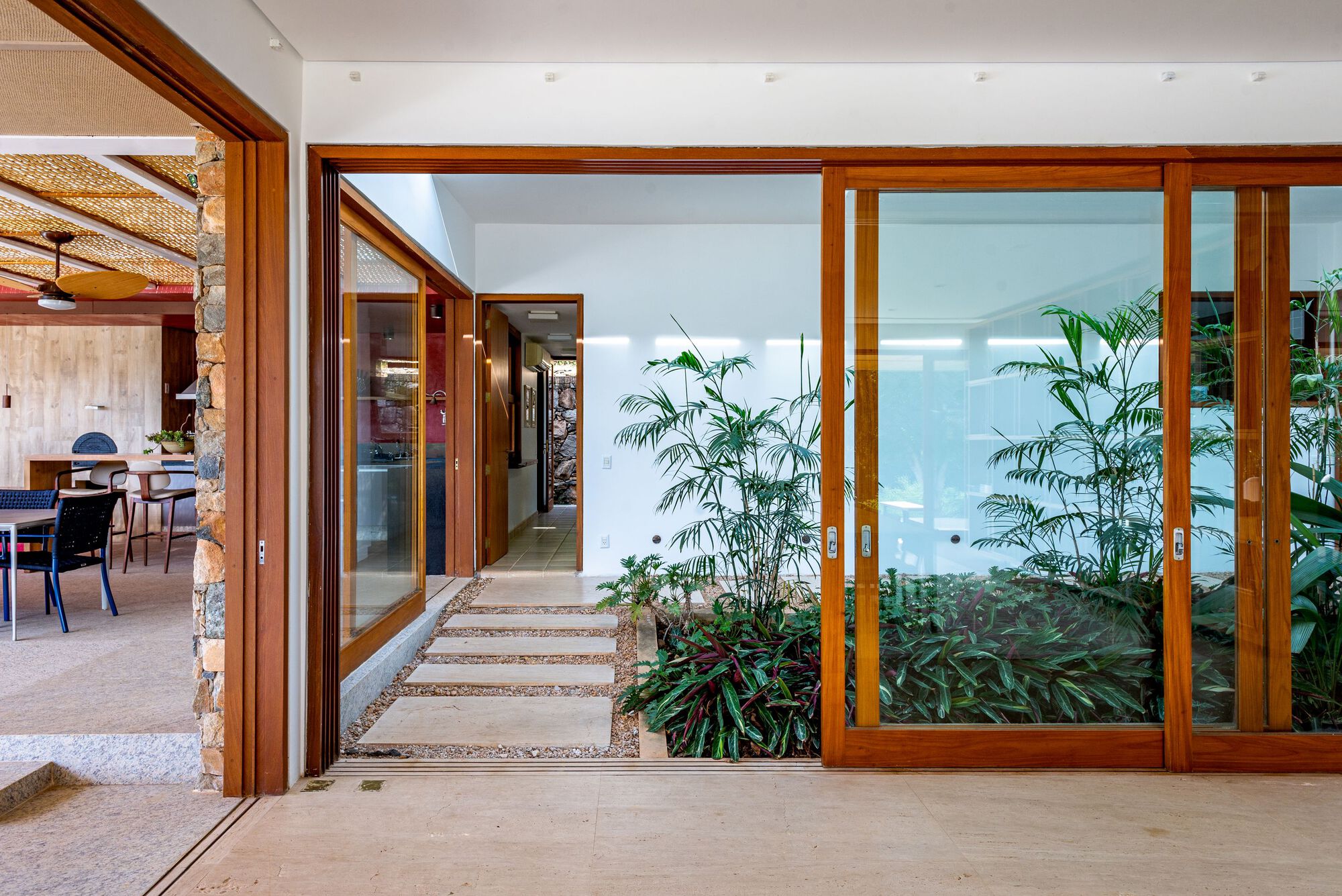 SV 农场和水疗中心丨巴西丨Dall'Ovo Magalhães Arquitetura-15