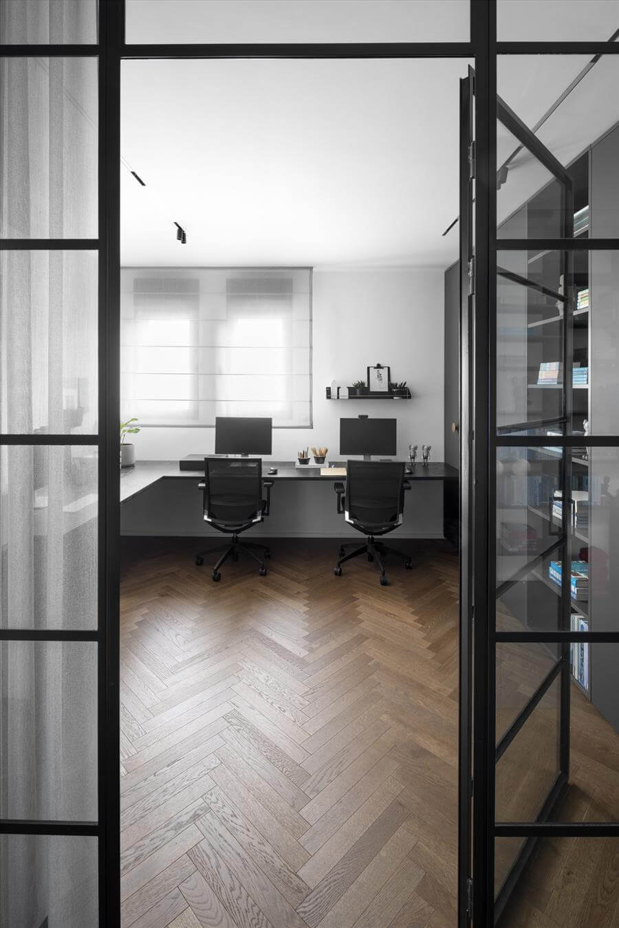 עדי אדליס | עיצוב פנים דירת גג 5 חדרים ביפו - PICKINTERI-15