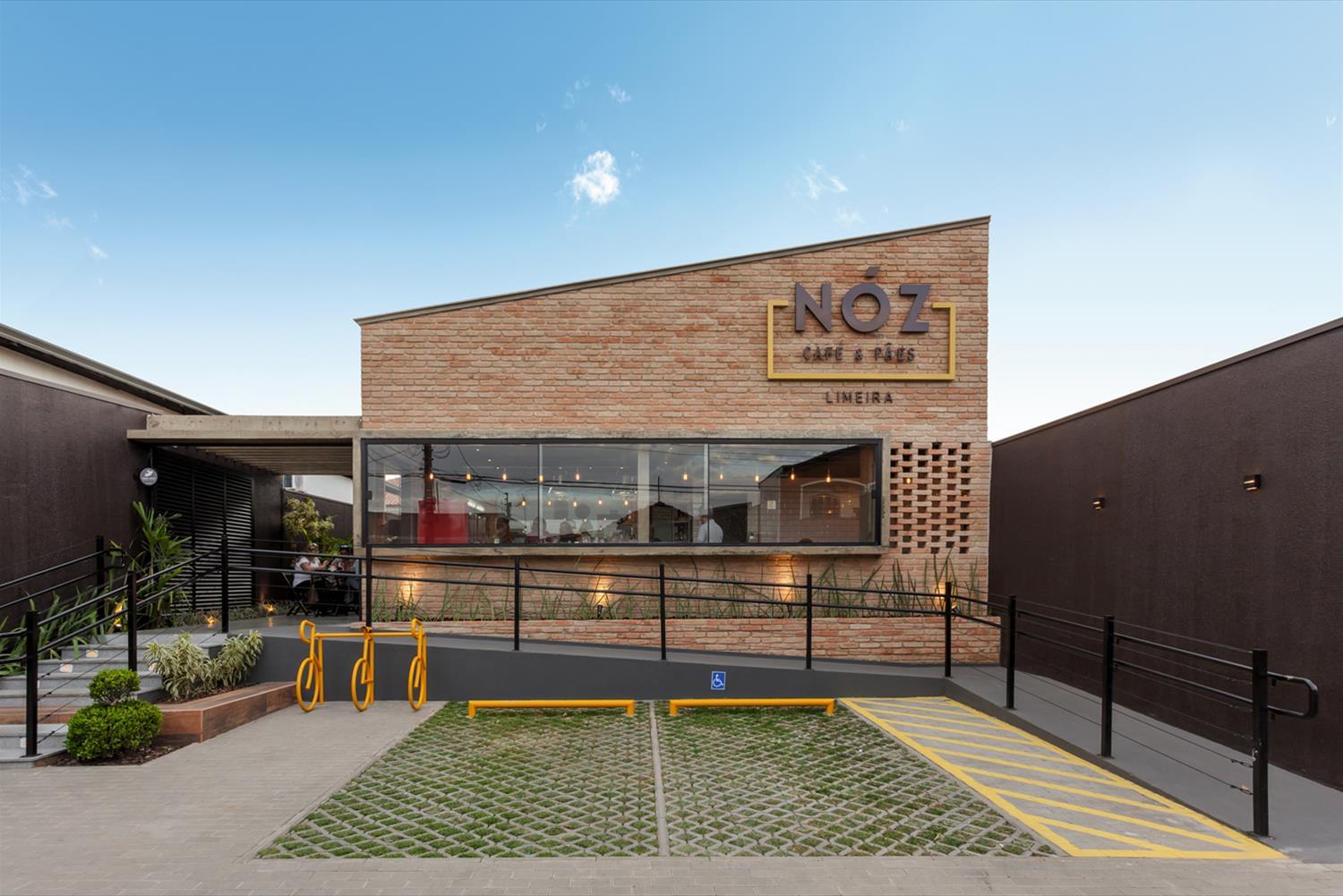 巴西 NÓZ 咖啡馆与面包店-1