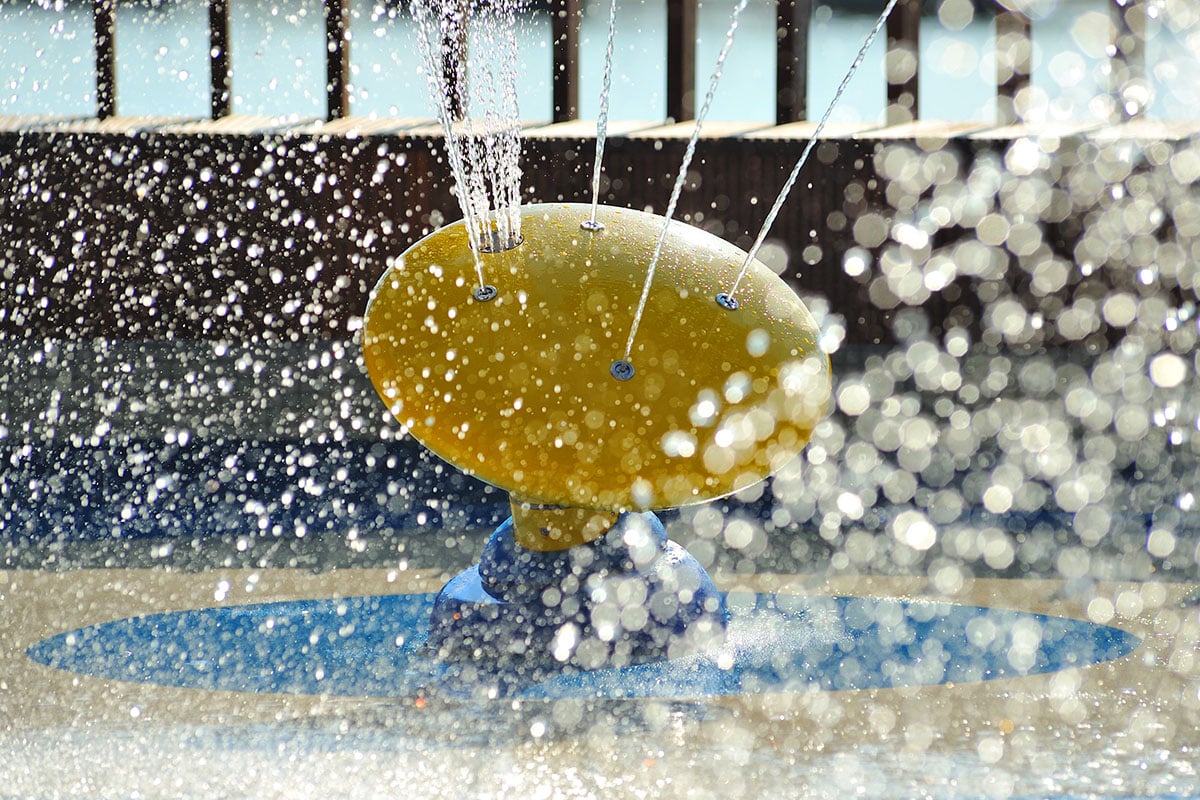 波兰第奇”脚印形”水上儿童游乐场-17