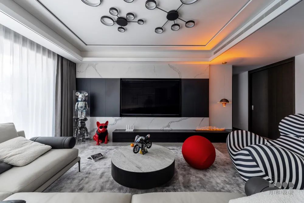 极简潮玩之家 · 95 后游戏编程设计师的自由空间丨月和设计-33