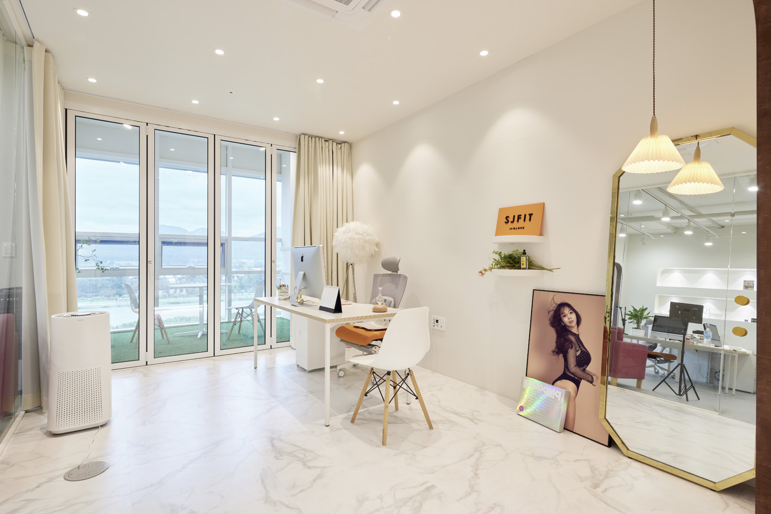 白色时尚，37 平米知识产业中心-5