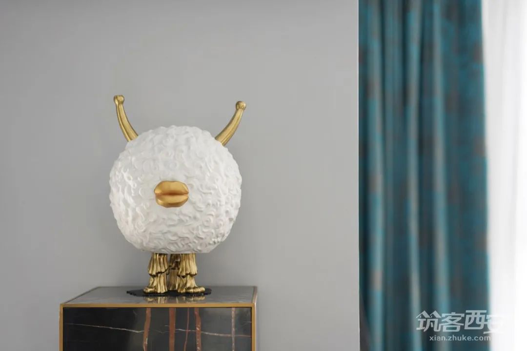 极致黑韵,红杉·陈醉打造西安 360㎡顶跃艺术宅-160