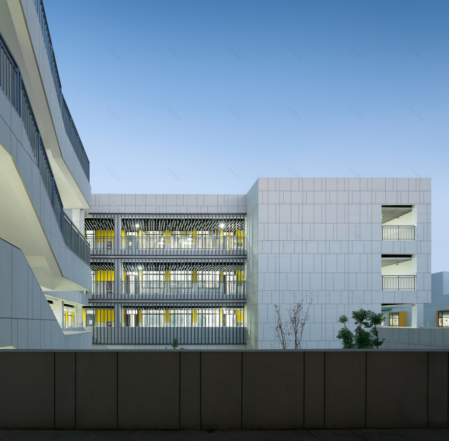 Nanjing Qixia Mountain Shibuqiao Central School / Nanjing Bangjian Urban Architectural Group-47
