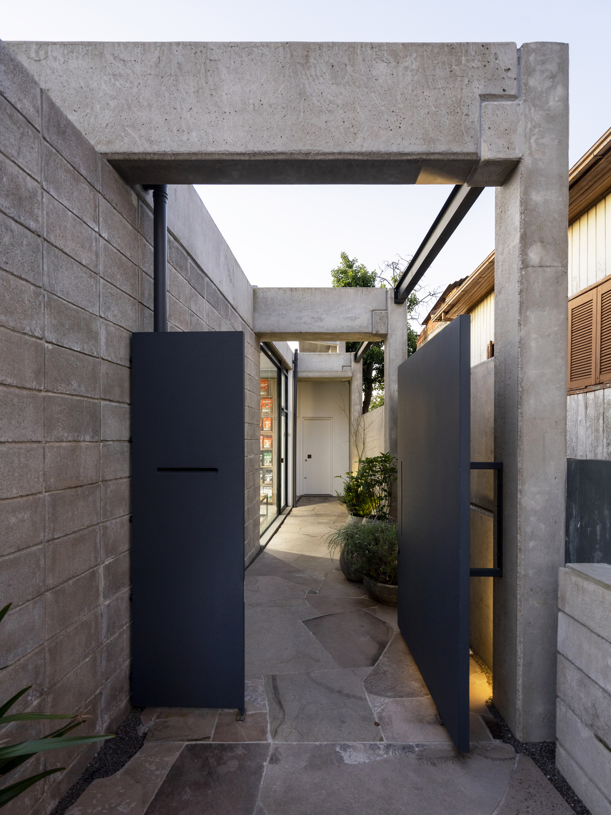 Sentidos Veterinary Clinic / OCRE arquitetura-11