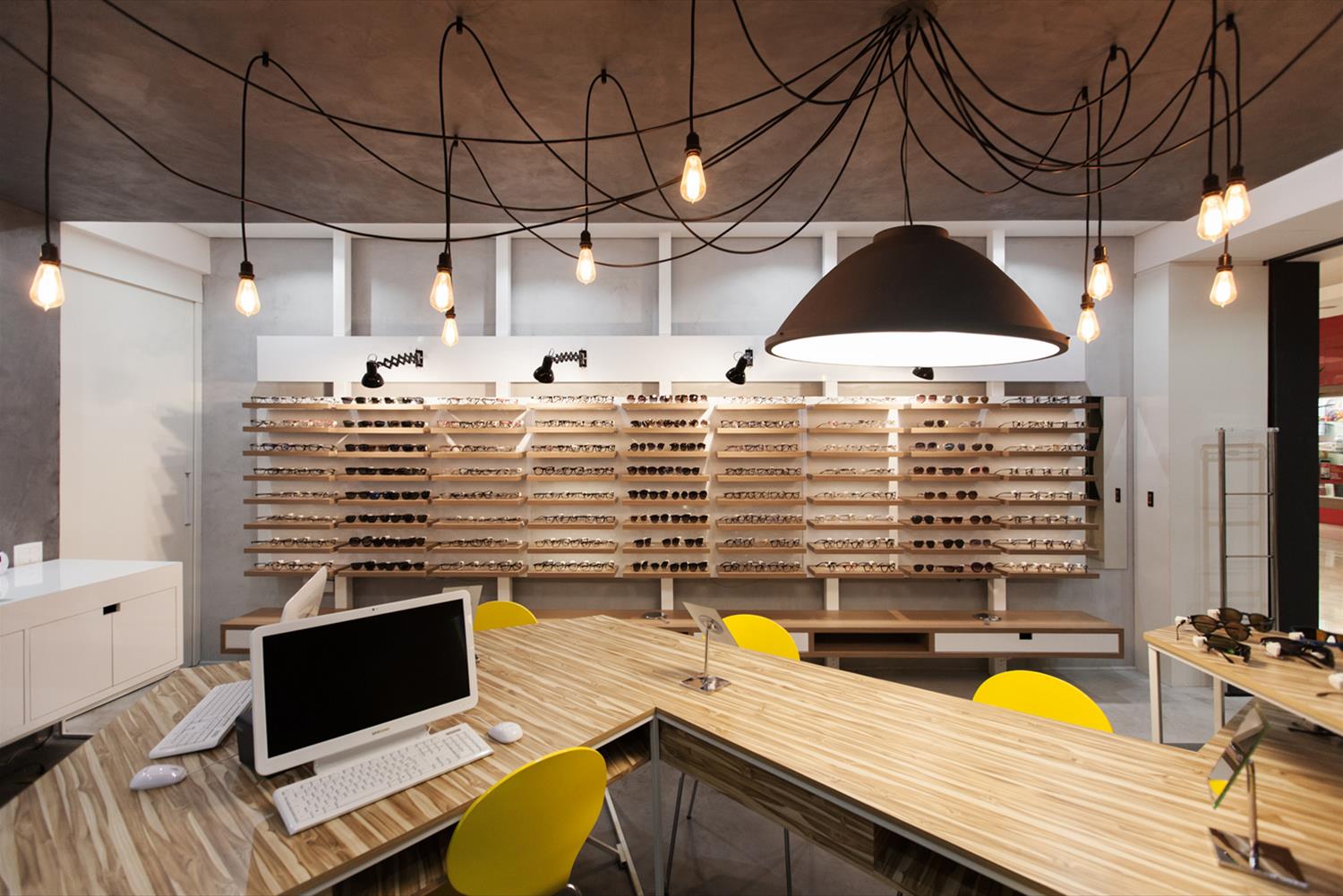 巴西圣保罗购物中心眼镜店现代设计-6