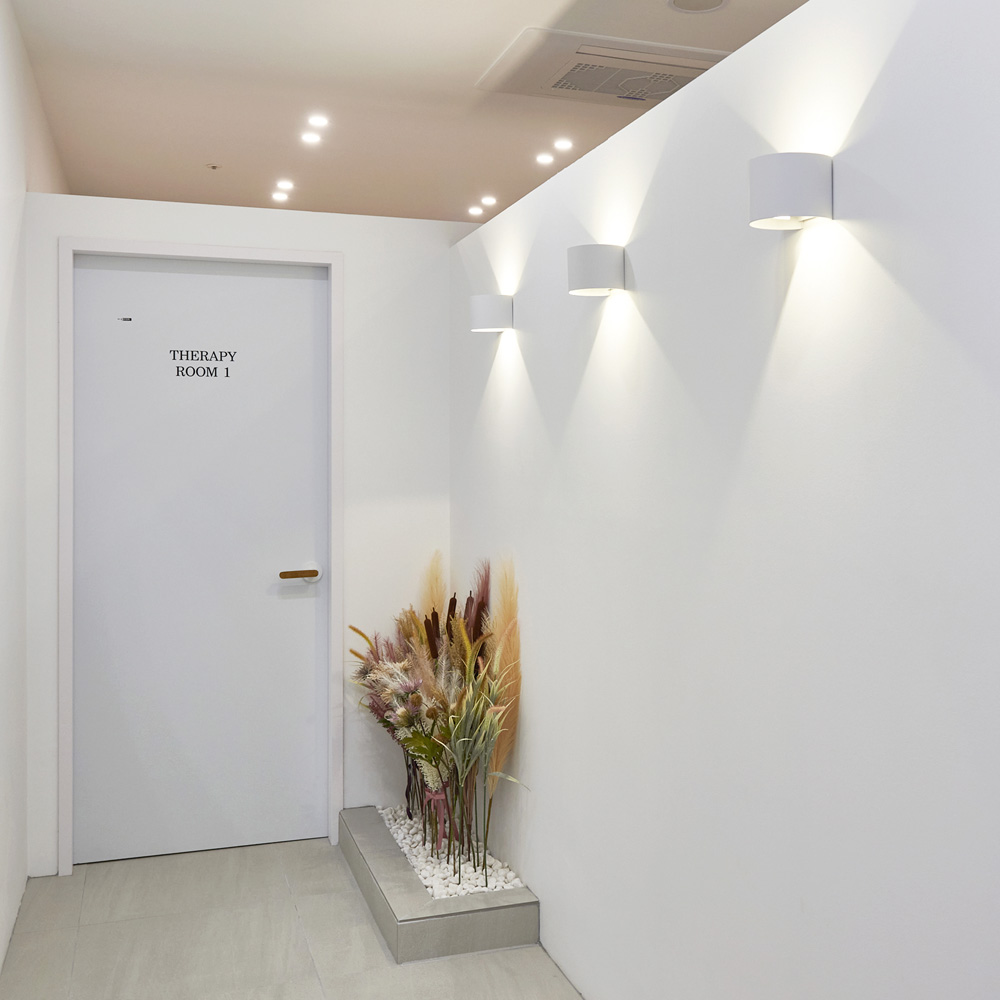 14 平白色木质小空间，极简设计的完美呈现-14