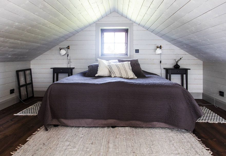 瑞典海岸小岛的工业风红色美墅-17