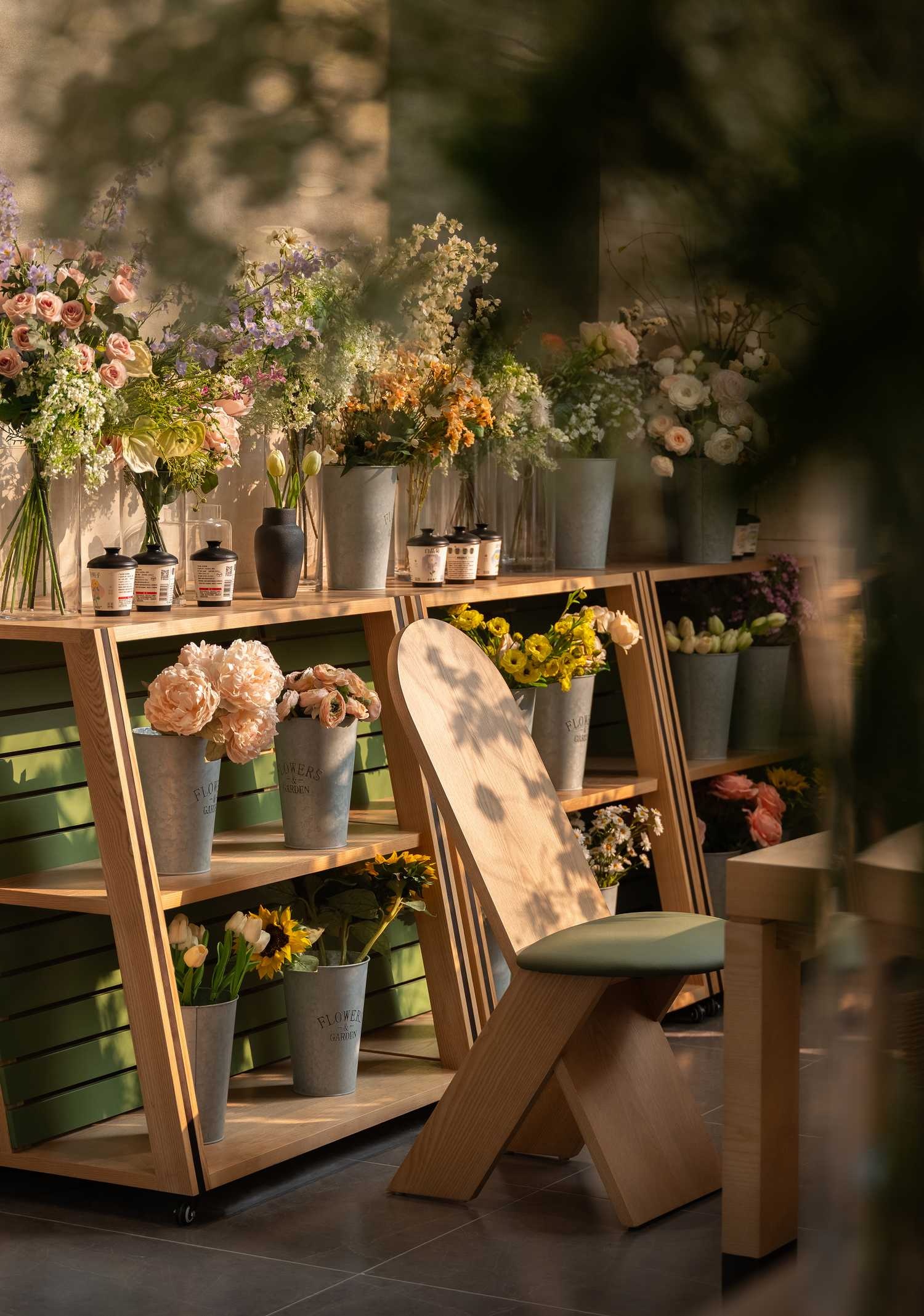 麓湖·观澜架空层丨中国成都丨千寻设计,万华同人艺社,万华室内设计中心,锐度设计-3