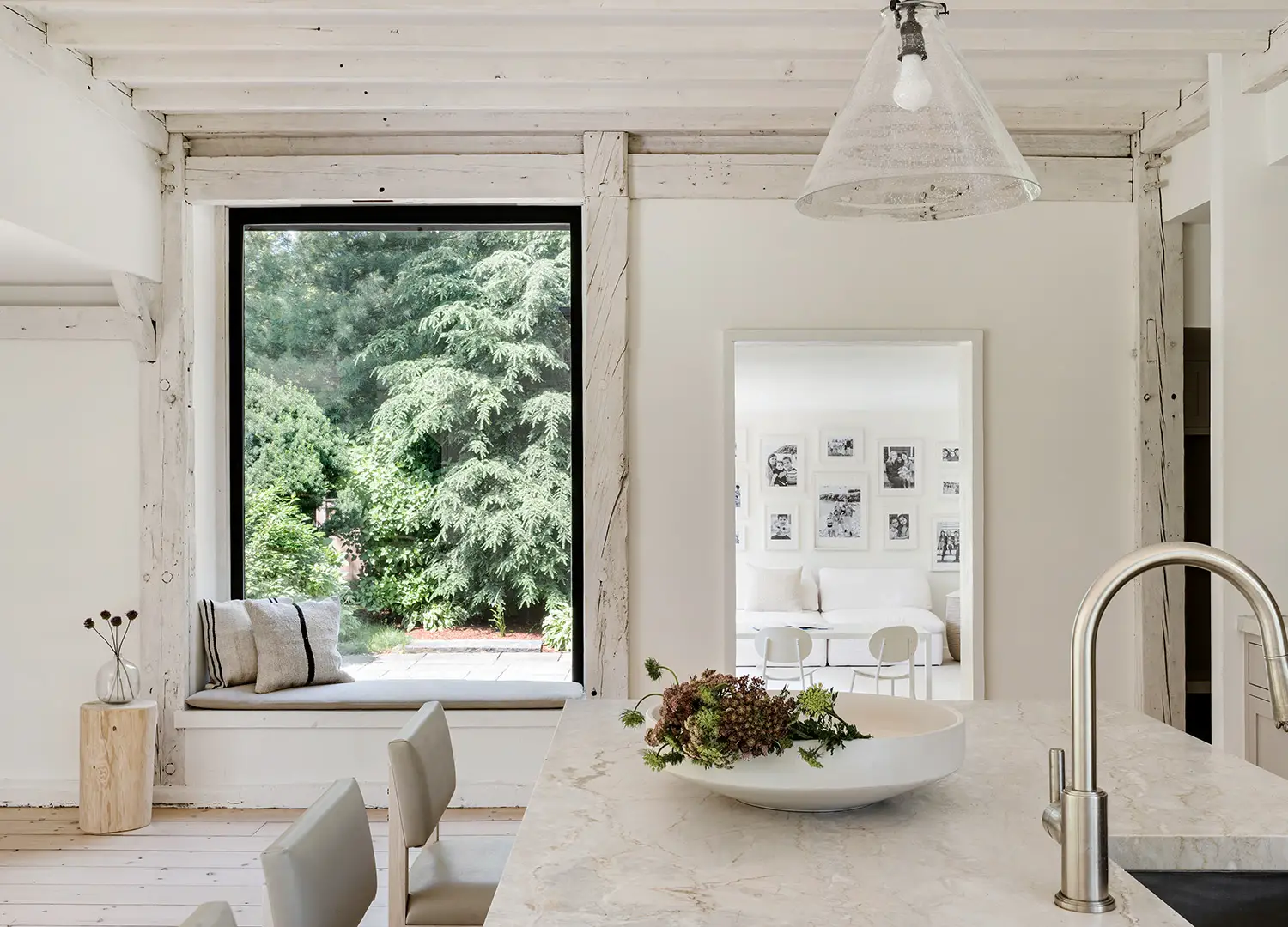 明亮与黑暗的碰撞 | Connecticut 北美风格住宅设计-6