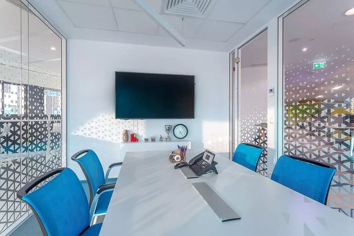 科幻未来主义元素融入的 Thales 泰雷兹办公室设计-27