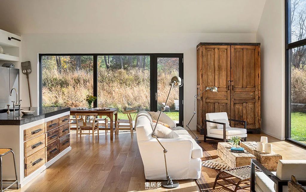 纽约州北部现代黑色小屋设计丨美国纽约-15