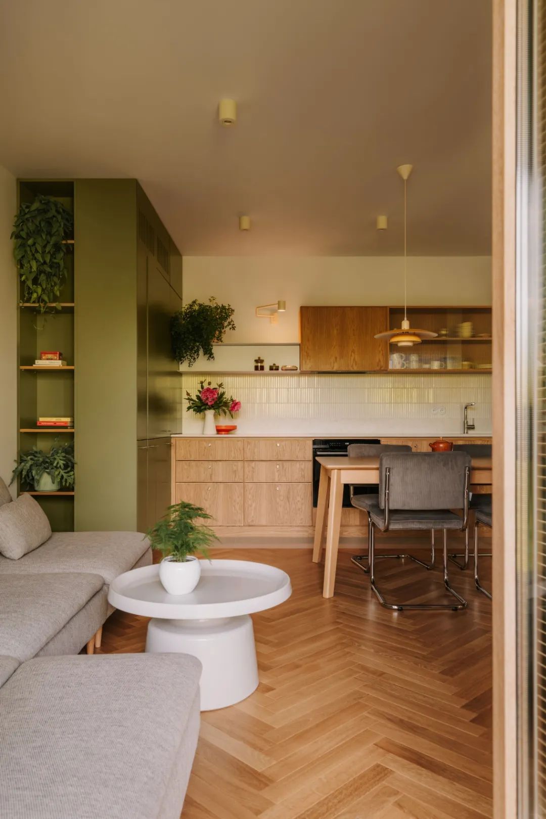 50㎡小公寓室内设计丨One Desk-12