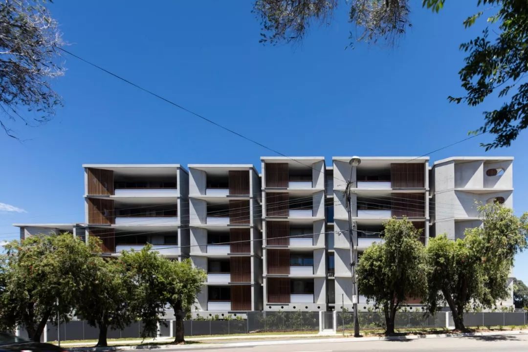 超越信仰的清水混凝土建筑-29