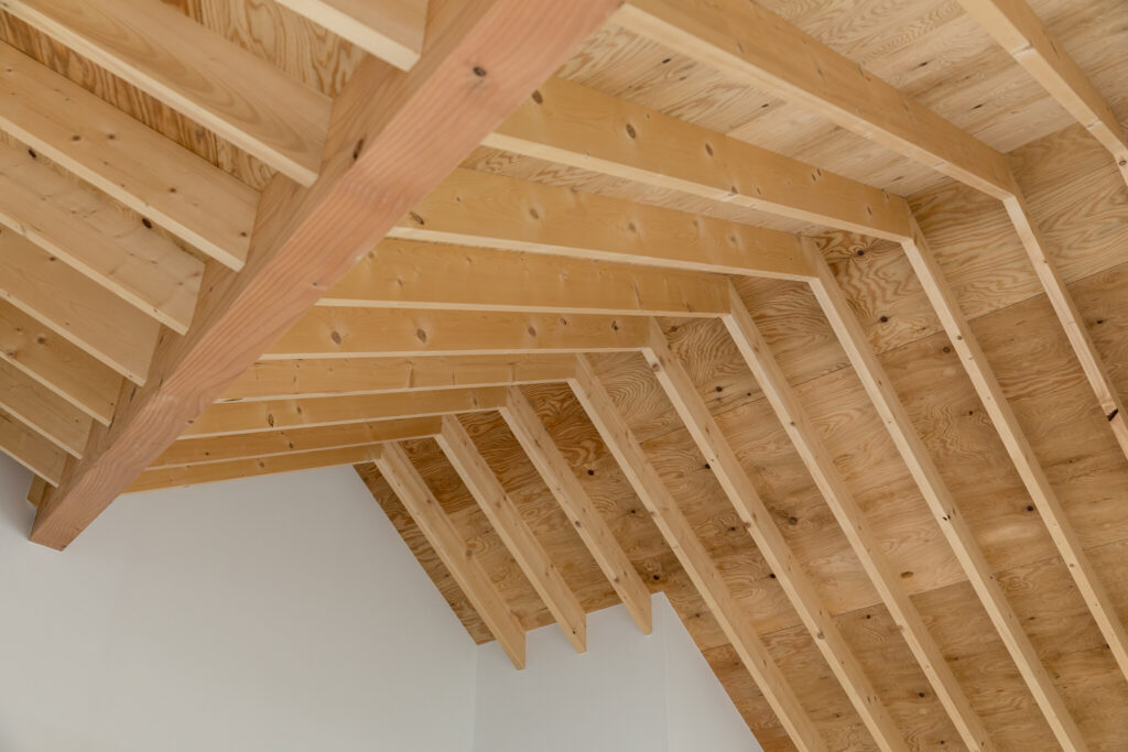 工房併設の住まい　木の温もりと開放感にあふれるのびやかなLDK空間 | Style of Life | 100%LiFE-9