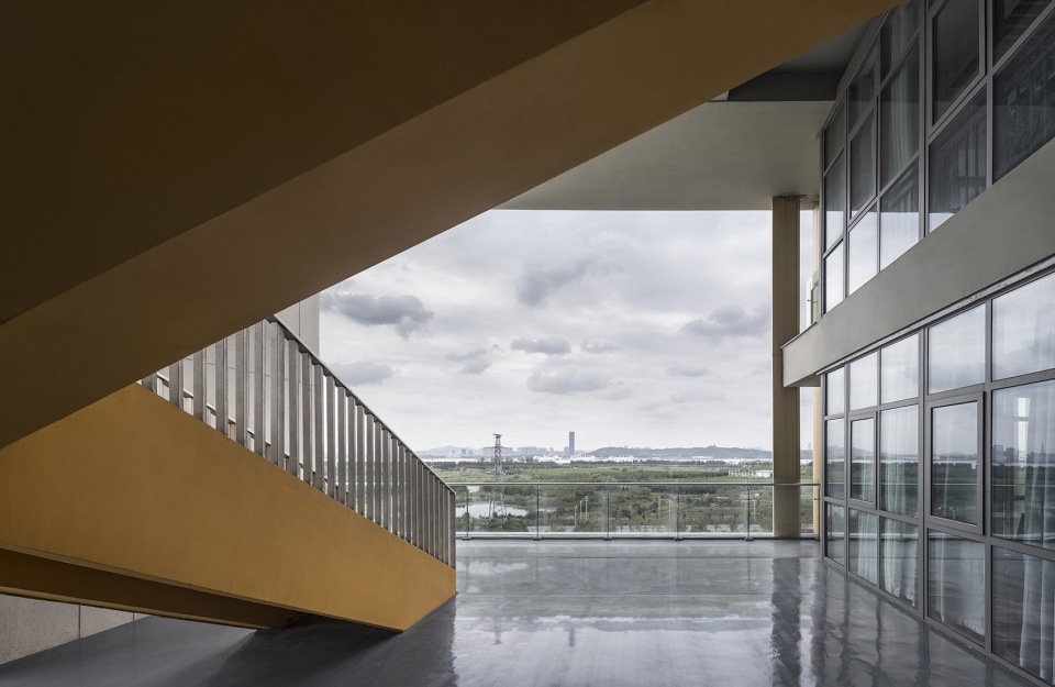 江苏省靖江高级中学新校区丨中国江苏丨江苏中锐华东建筑设计研究院有限公司荣朝晖工作室-172