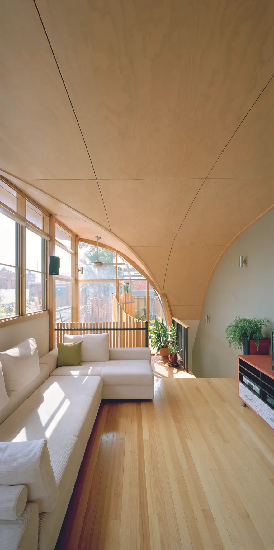 北卡尔顿温室;北卡尔顿绿色房屋(若Green House有更合适的意译则可按需调整,这里仅基于字面直译)
如果Green House是特定的某个设施、机构等有特定名称意义,可能需要更多背景信息来确定更精准唯一的译法在目前信息下暂时提供以上翻译 丨澳大利亚墨尔本-7