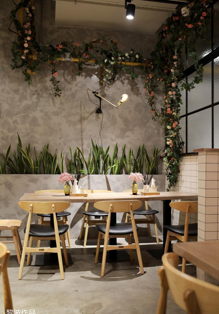 初夏花园 | 极简工业风餐厅设计-29