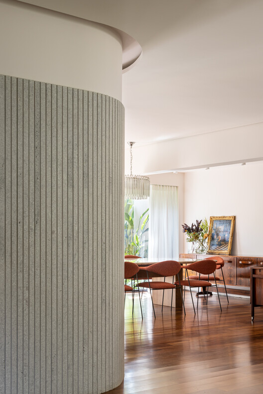 巴西圣保罗金属网格连接两座住宅设计丨TODOS Arquitetura-23