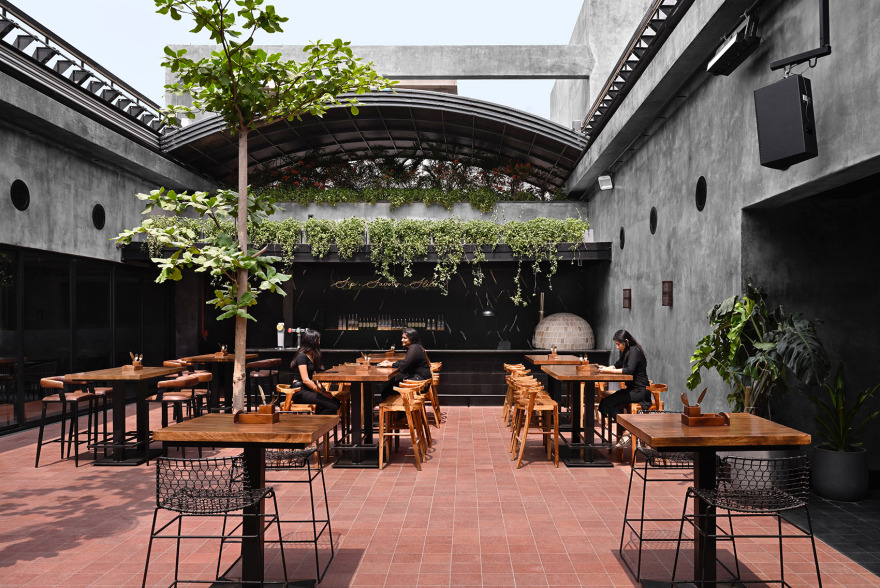 Tabula Rasa 2·0餐厅丨印度丨23 Degrees Design Shift-3