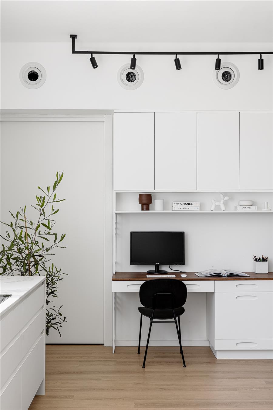 ליאת פוסט | עיצוב פנים פנטהאוז 5 חדרים בקרית אונו - PICKINTERI-12