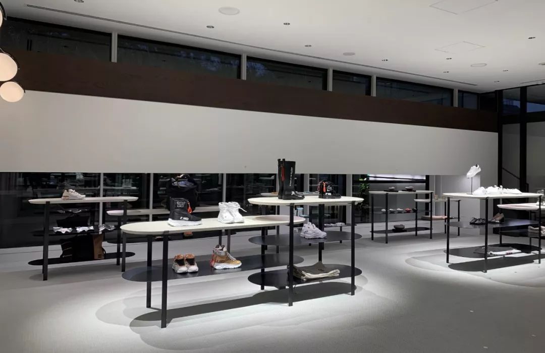 nendo 打造东京商业综合体,极简设计展现灵动趣味-99