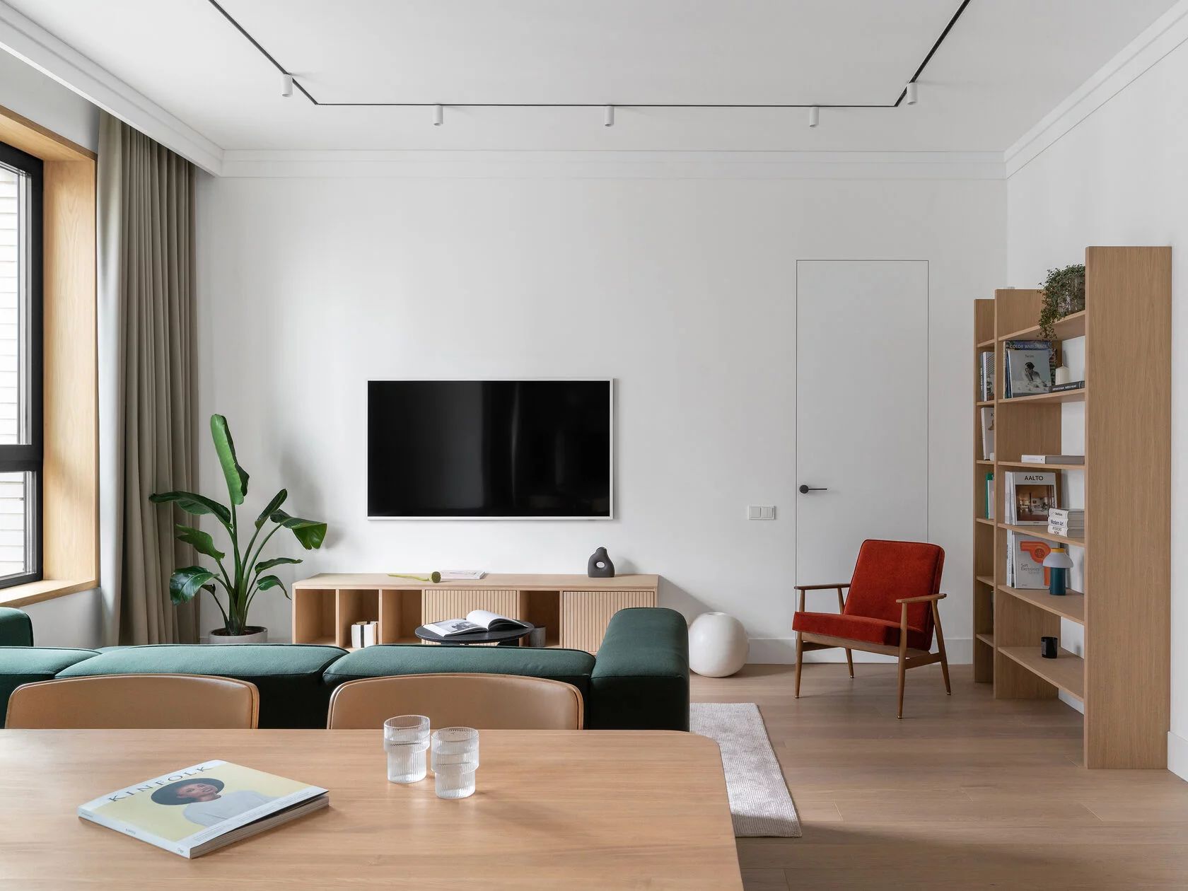 66㎡一居室,用一抹绿点亮整个空间丨俄罗斯莫斯科丨BUREAUSLOVO-14