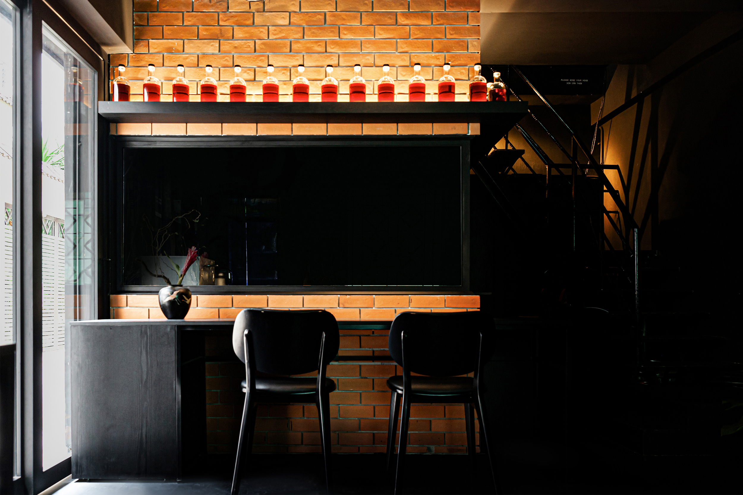 LAAIRAI(黑色立方体中的亚洲融合餐厅)-0