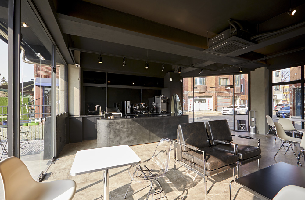 现代简约风 14 坪咖啡厅设计-5